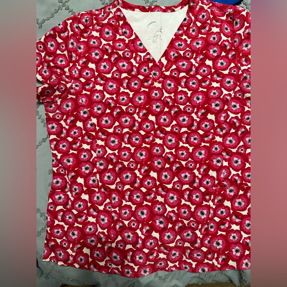 Patterned scrub tops